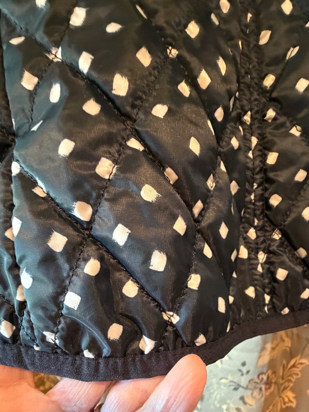 Landsend Quilted Pimaloft Black With WhiteDot Print Packable EUC Women’s Medium - Picture 13 of 15